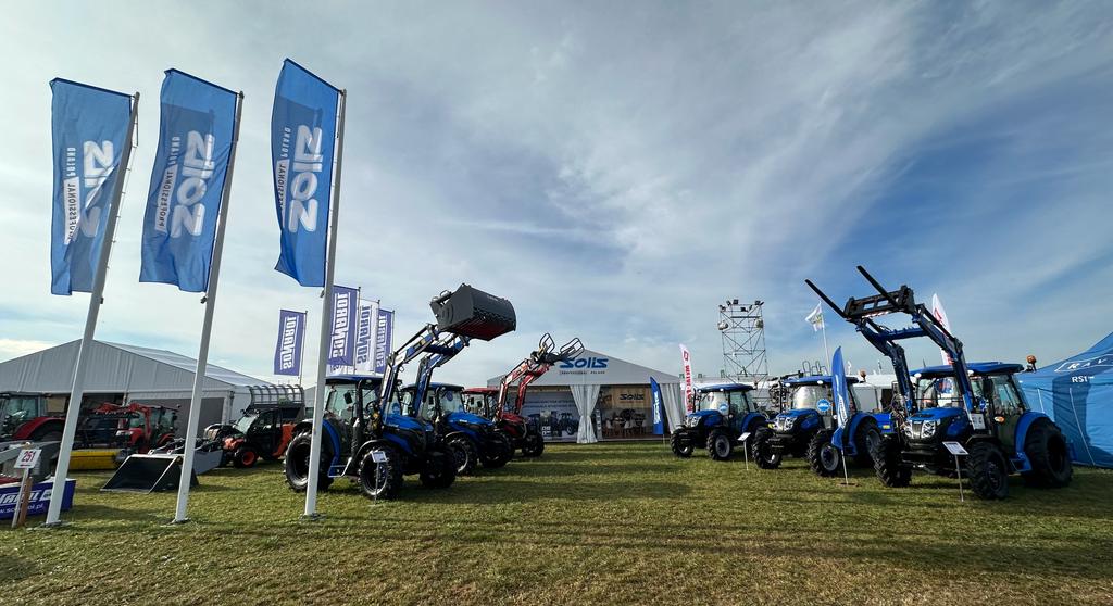 Targi AGROTECH ciągniki HANWO SOLIS