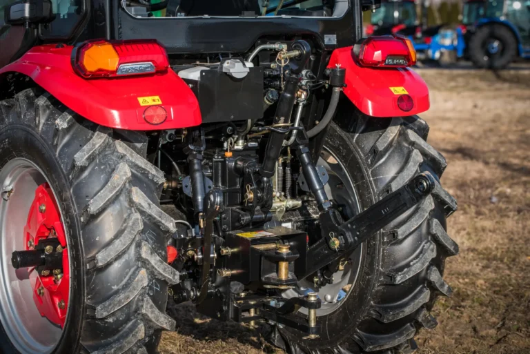 Ciągnik HANWO HWB704C 75KM Stage V profesjonalny traktor rolniczy z podnośnikiem 2500kg