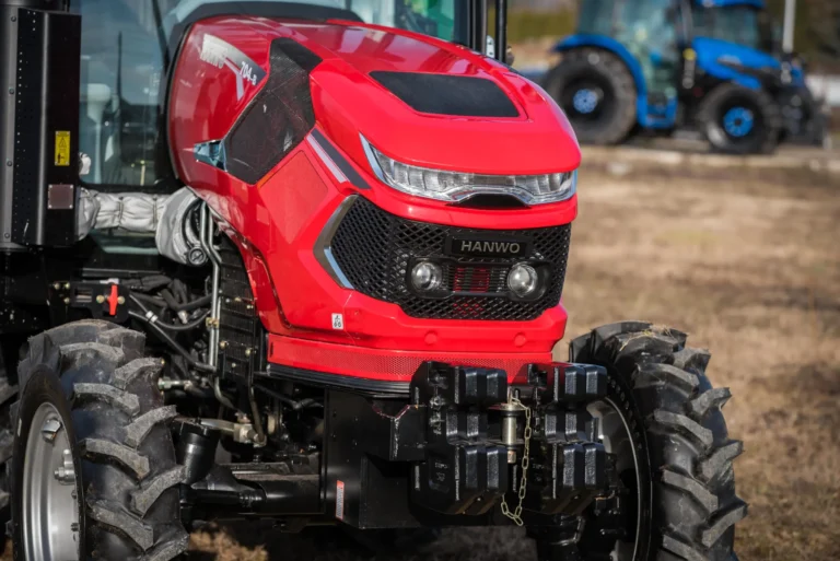 Ciągnik HANWO HWB704C 75KM Stage V profesjonalny traktor rolniczy z podnośnikiem 2500kg