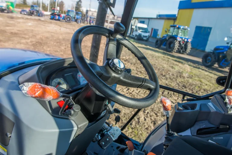 Ciągnik SOLIS S60 58KM SHUTTLE XL profesjonalny traktor rolniczy Stage V